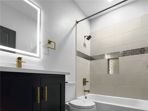 Tiny photo for 309 W 9th Street, Hearne, TX 77859 (MLS # 25010985)