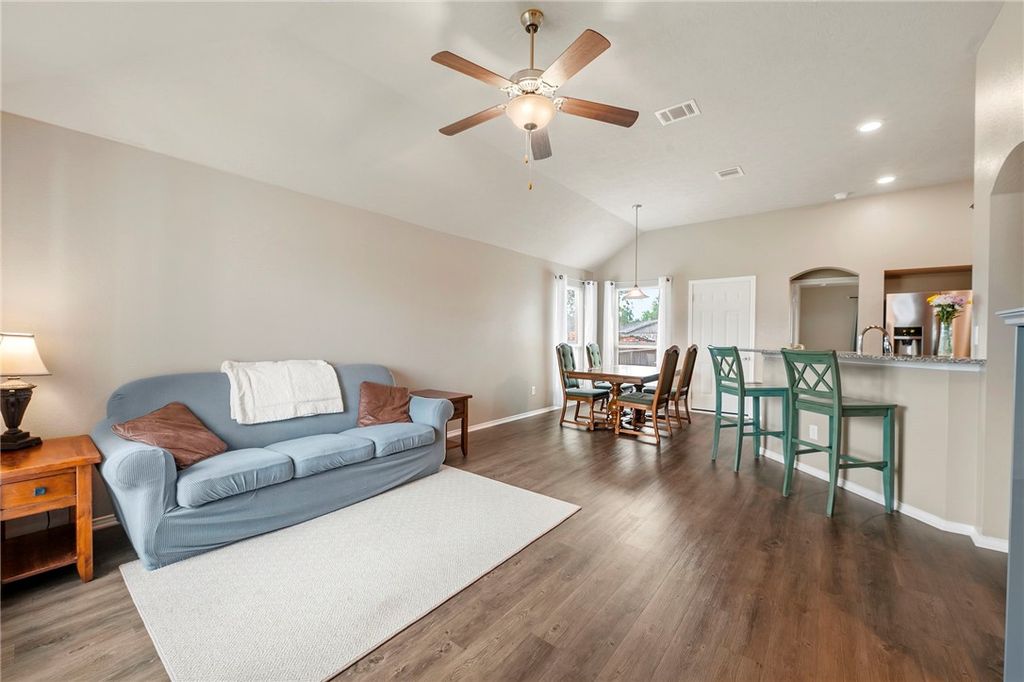 Photo of 2555 Elkhorn Trail, Bryan, TX 77803 (MLS # 26004245)