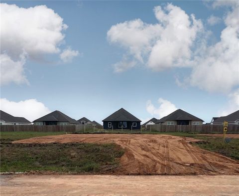 Tiny photo for 125 Cotton Cove, Snook, TX 77878 (MLS # 25010597)