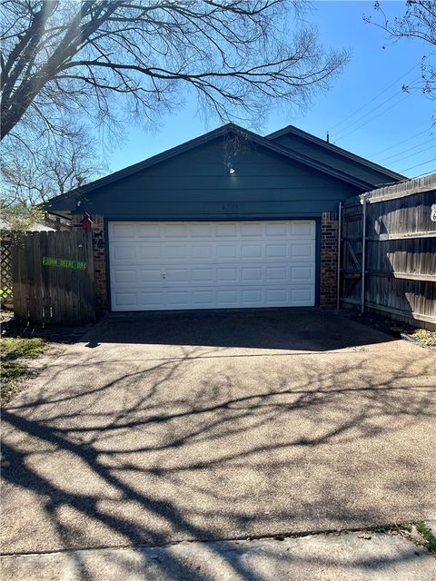 Tiny photo for 2901 Burning Tree Court, Bryan, TX 77802 (MLS # 26002642)