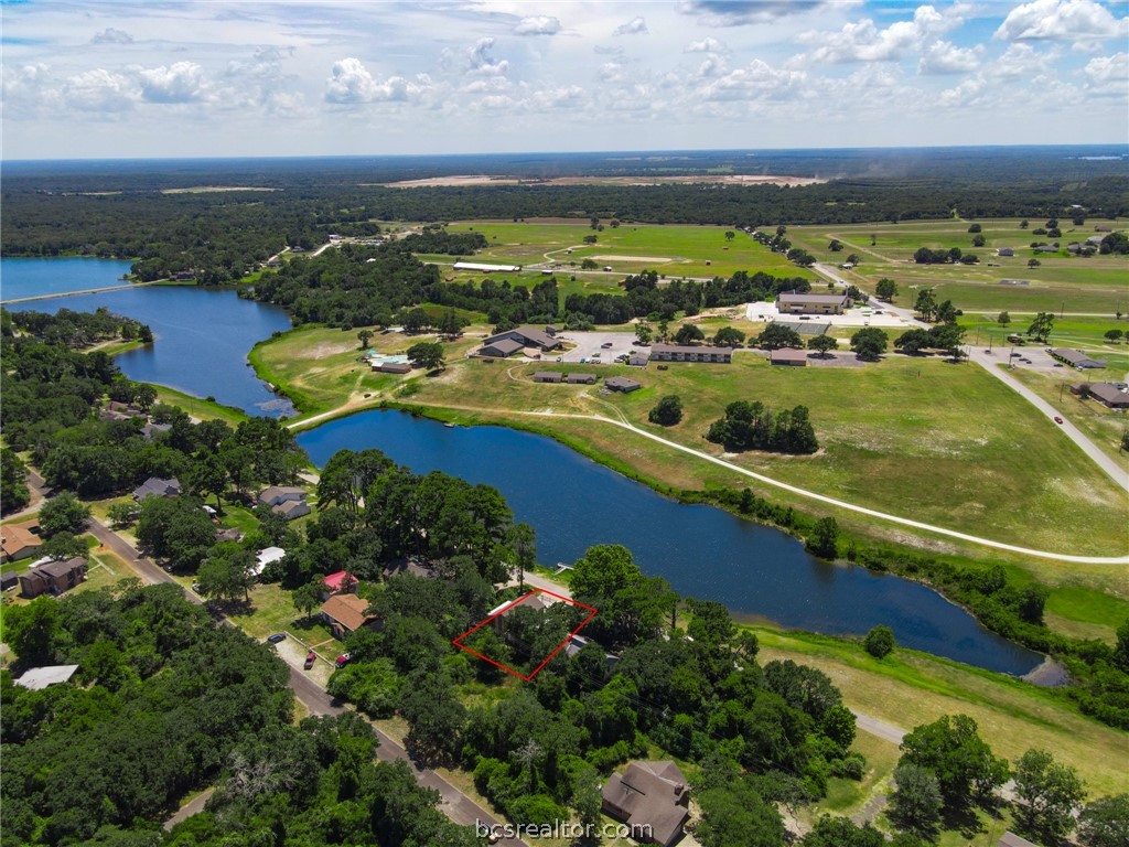 17 Lakeview Drive