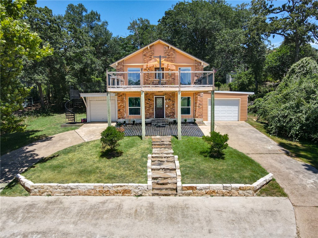 17 Lakeview Drive