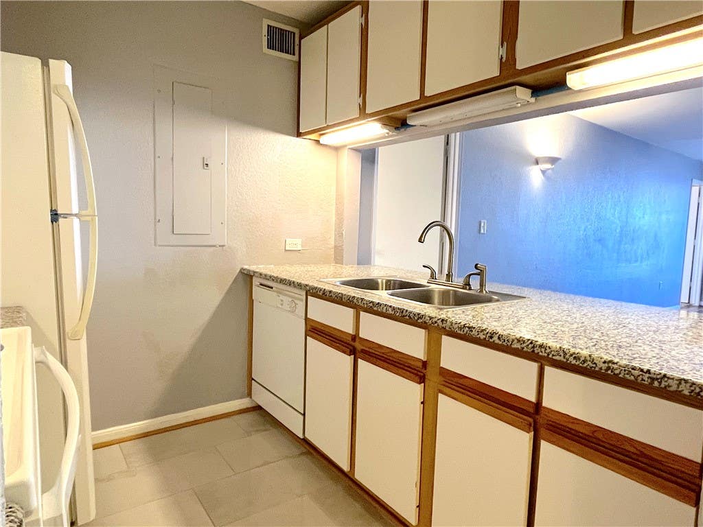 Photo of 521 Southwest Parkway #101, College Station, TX 77840 (MLS # 26009958)