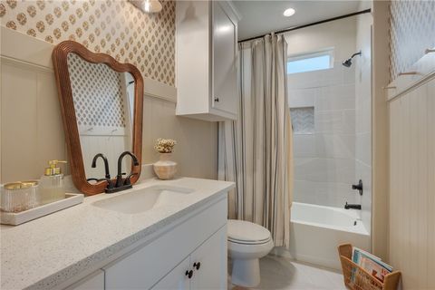 Tiny photo for 1902 Lamona Court, Bryan, TX 77801 (MLS # 26005579)