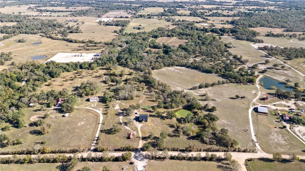 Photo of 7843 County Road 125, Caldwell, TX 77836 (MLS # 25012060)