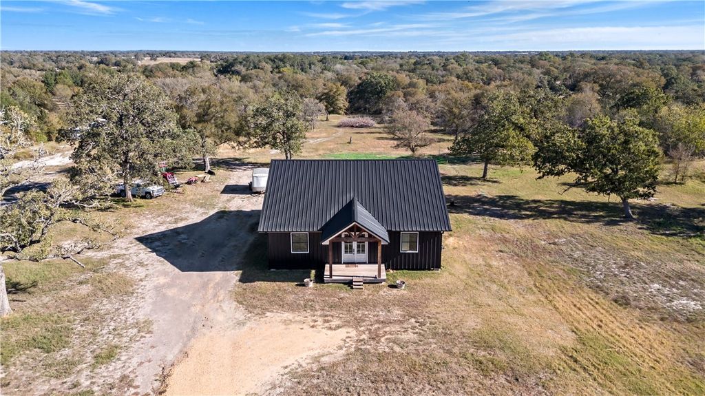 Photo of 7843 County Road 125, Caldwell, TX 77836 (MLS # 25012060)