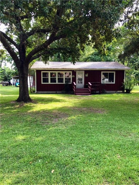 Photo of 114 River Rd Road, Other, TX 77335 (MLS # 25010808)