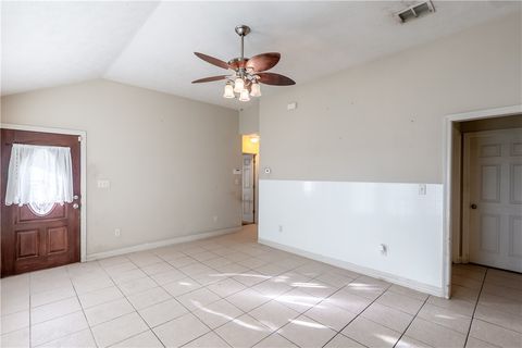 Tiny photo for 917 N Hull Street, Caldwell, TX 77836 (MLS # 26003355)