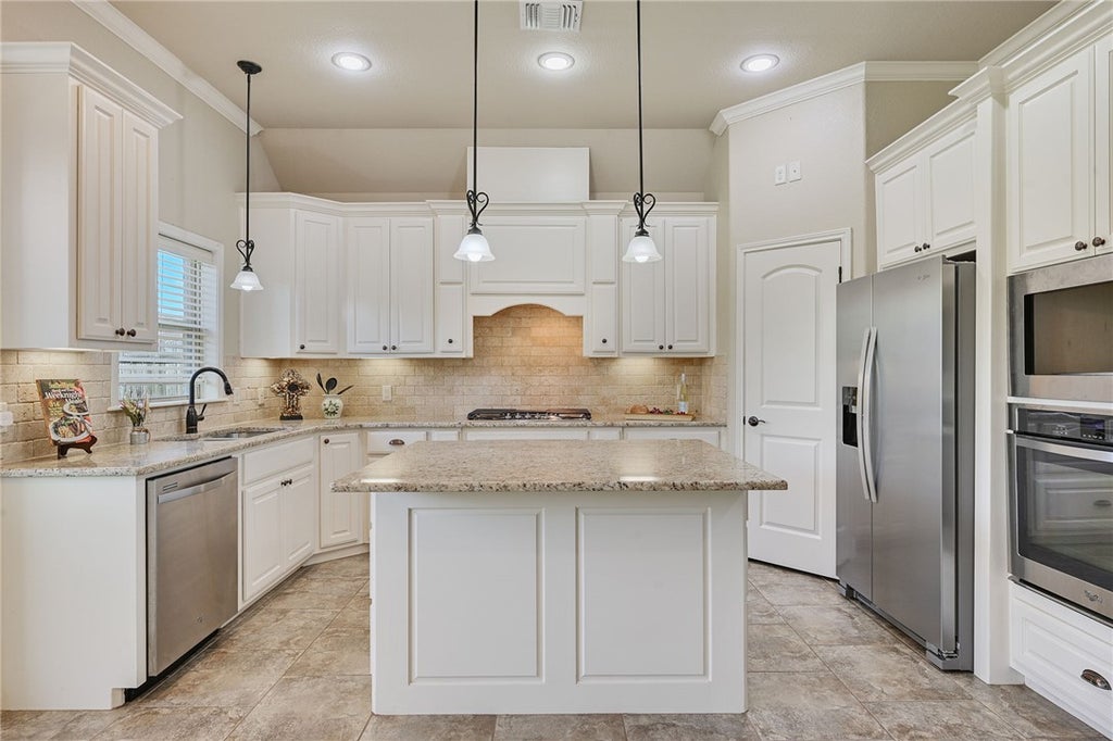 Photo of 15633 Shady Brook Lane, College Station, TX 77845 (MLS # 26010084)