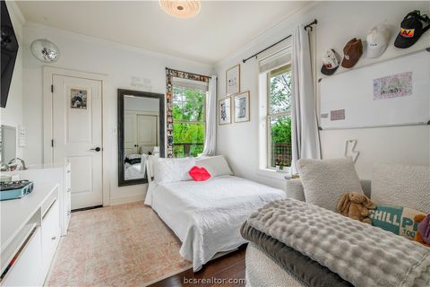 Tiny photo for 3216 Casita Court #111, Bryan, TX 77807 (MLS # 26004447)