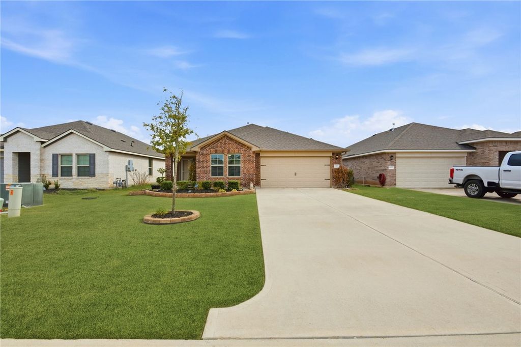 Photo of 2425 Mulligan Lane, Navasota, TX 77868 (MLS # 26001702)