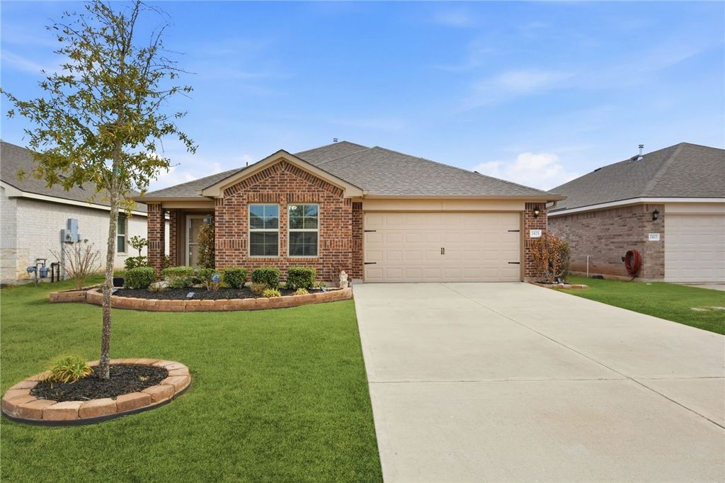 Photo of 2425 Mulligan Lane, Navasota, TX 77868 (MLS # 26001702)