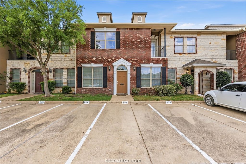 Photo of 204 Forest Drive, College Station, TX 77840 (MLS # 26004139)