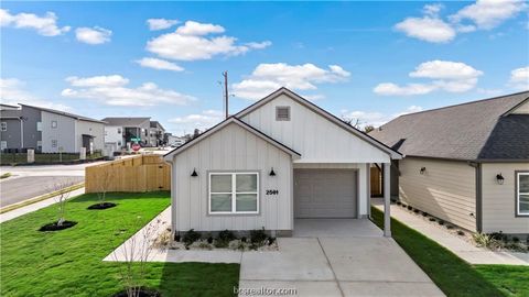 Photo of 2517 Shady Route Lane, Bryan, TX 77808 (MLS # 26003811)