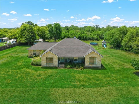 Photo of 10747 Whispering Oaks Drive, Hearne, TX 77859 (MLS # 26009179)