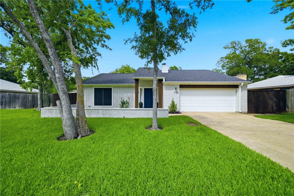 Photo of 2708 Adrienne Circle, College Station, TX 77845 (MLS # 26007186)