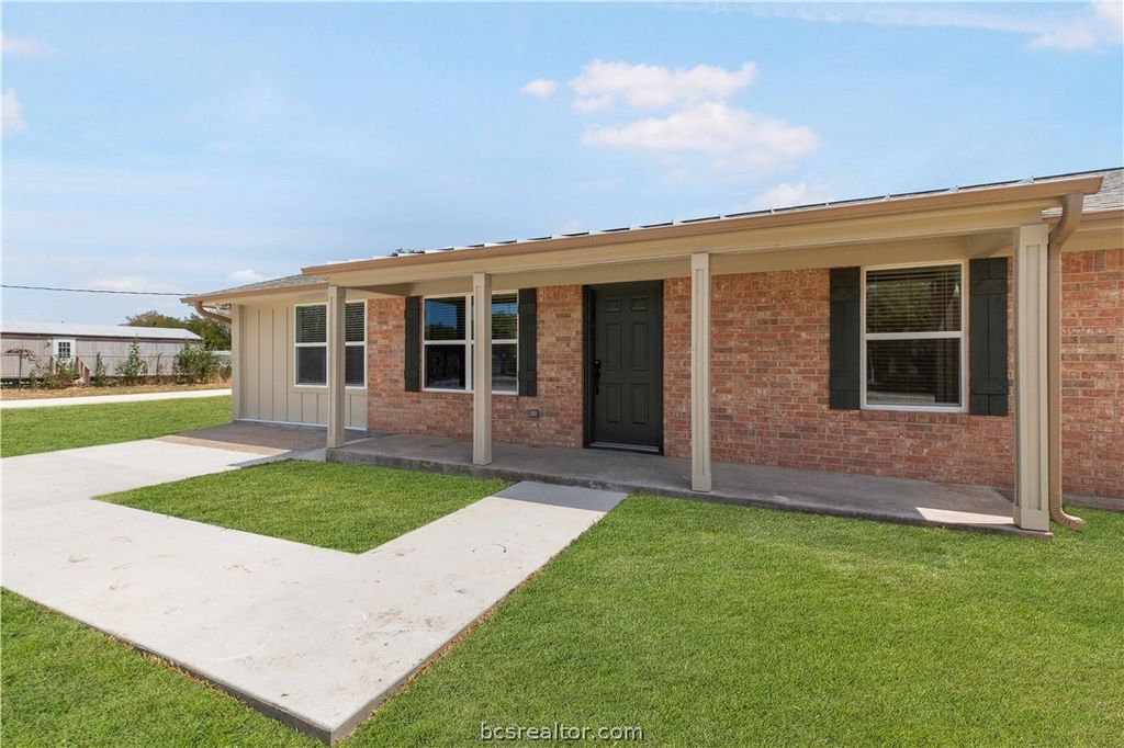 Photo of 7227 Corsicana Street, Iola, TX 77861 (MLS # 26003620)