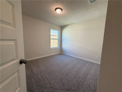 Tiny photo for 1389 Kingsgate Drive, Bryan, TX 77807 (MLS # 25011071)