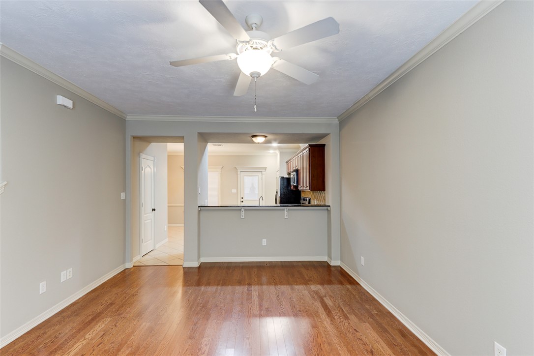 College Station, Texas 77840, United States, 2 Bedrooms Bedrooms, ,3 BathroomsBathrooms,Residential,Active,136402