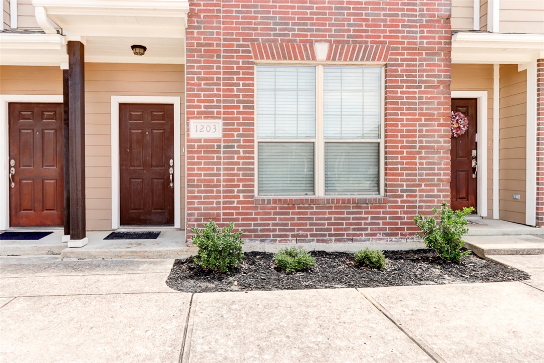 College Station, Texas 77840, United States, 2 Bedrooms Bedrooms, ,3 BathroomsBathrooms,Residential,Active,136402