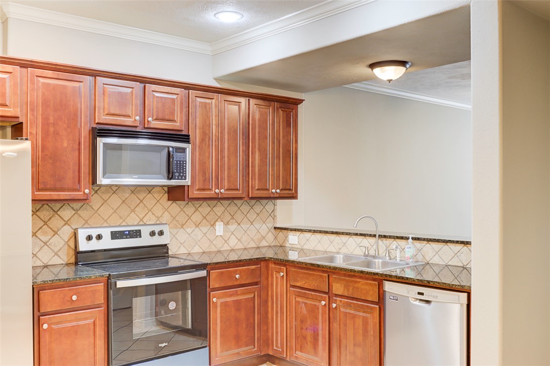 College Station, Texas 77840, United States, 2 Bedrooms Bedrooms, ,3 BathroomsBathrooms,Residential,Active,136402