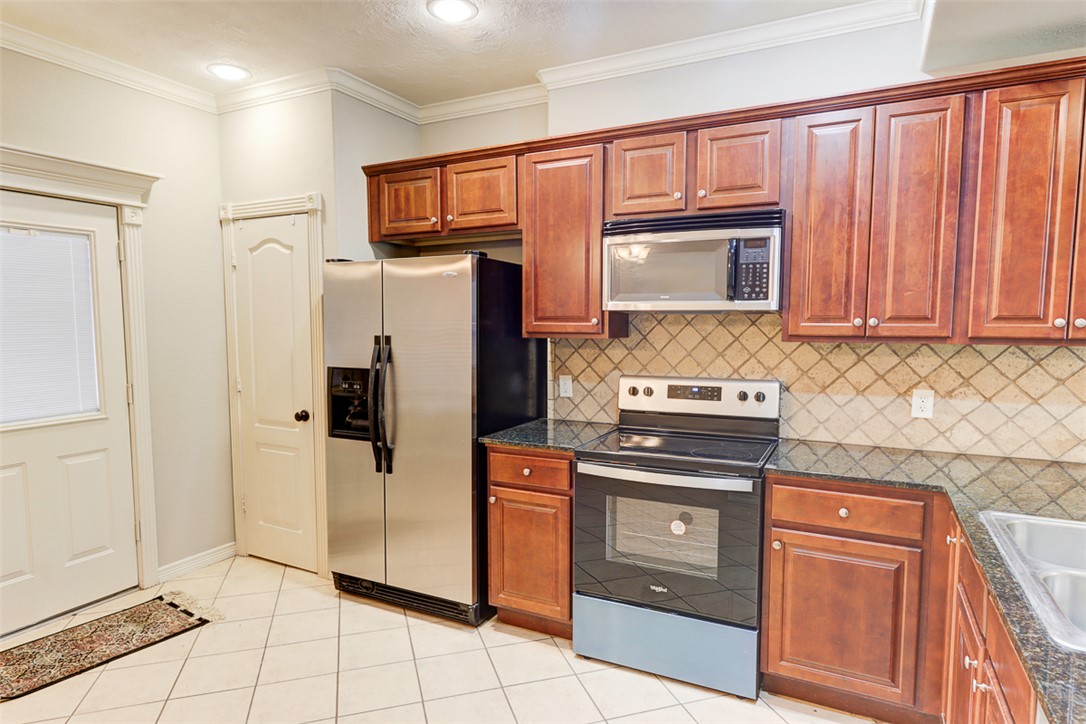 College Station, Texas 77840, United States, 2 Bedrooms Bedrooms, ,3 BathroomsBathrooms,Residential,Active,136402