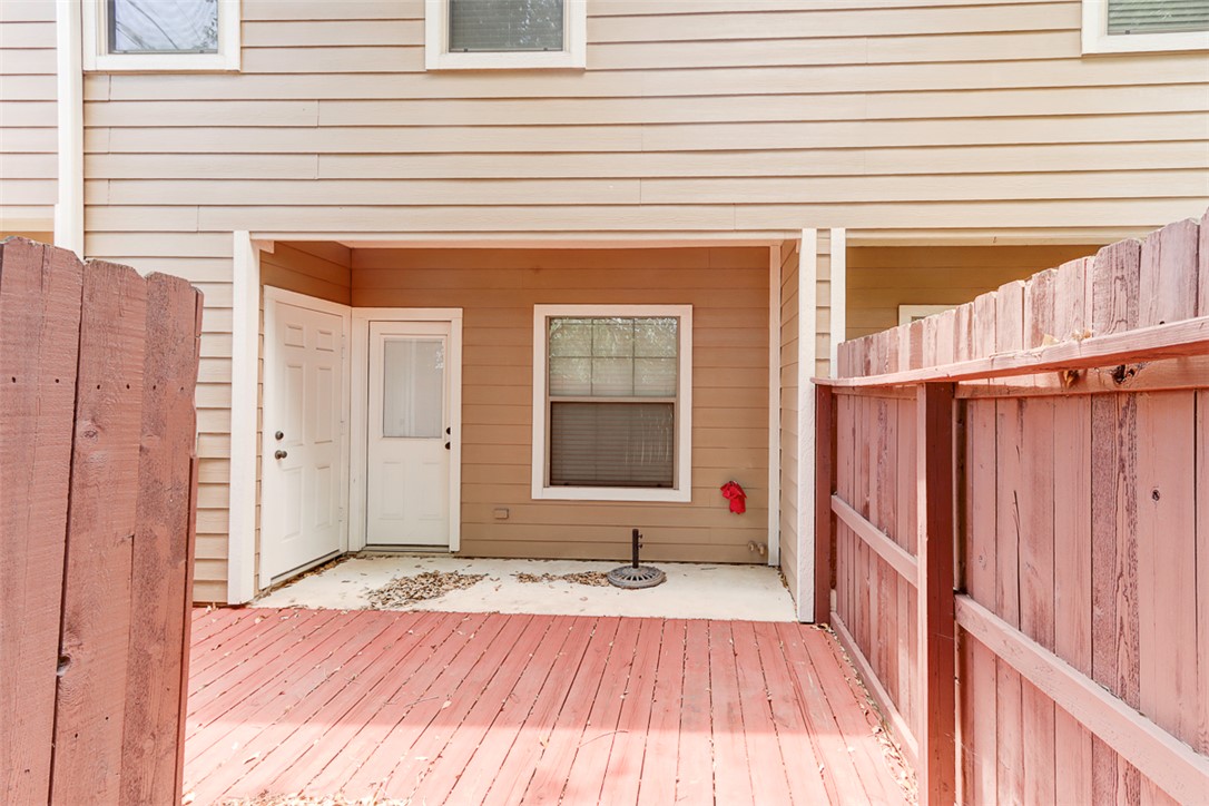 College Station, Texas 77840, United States, 2 Bedrooms Bedrooms, ,3 BathroomsBathrooms,Residential,Active,136402