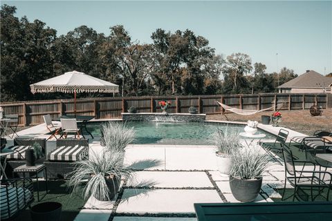 Tiny photo for 10600 Scarlet Peak Court, College Station, TX 77845 (MLS # 25011488)