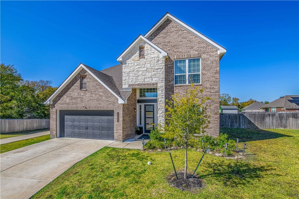 Photo of 10600 Scarlet Peak Court, Bryan, TX 77845 (MLS # 25011488)