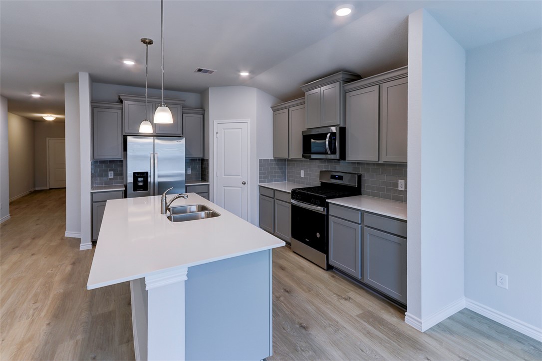 College Station, Texas 77845, United States, 4 Bedrooms Bedrooms, ,3 BathroomsBathrooms,Residential,Active,193029