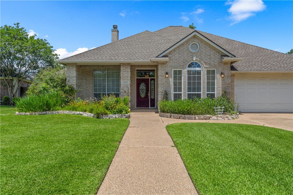 Photo of 1207 Windrift Cove, College Station, TX 77845 (MLS # 26006504)