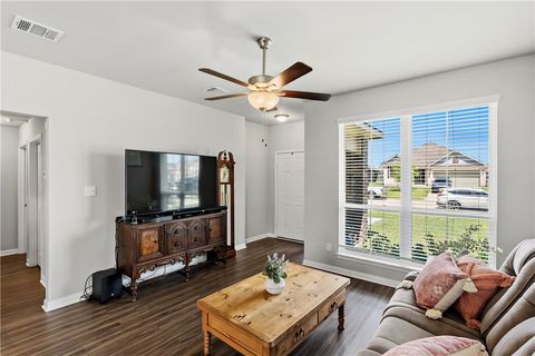 Tiny photo for 2043 Brisbane Way, Bryan, TX 77807 (MLS # 26004382)