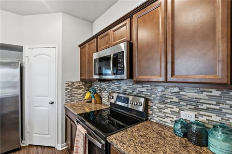 Tiny photo for 2043 Brisbane Way, Bryan, TX 77807 (MLS # 26004382)