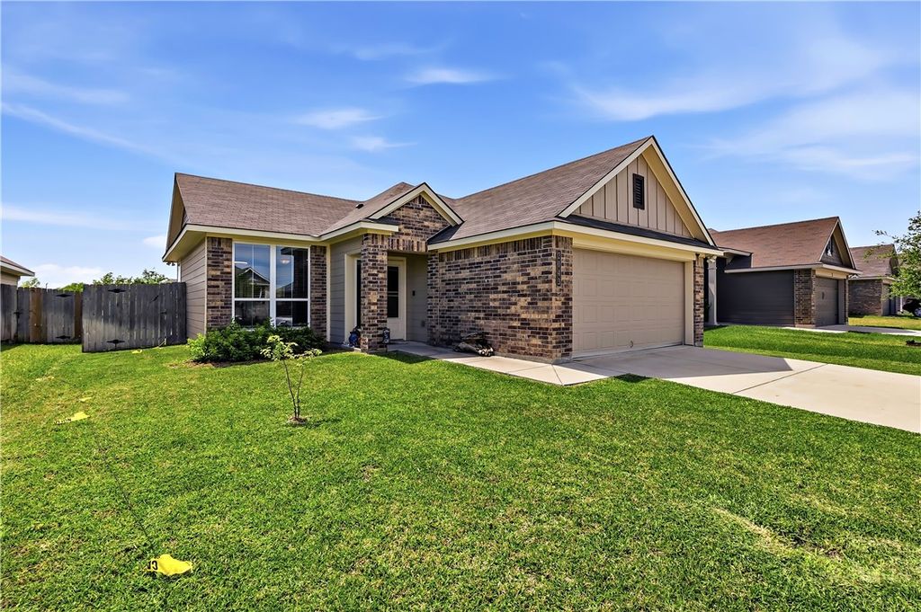 Photo of 2043 Brisbane Way, Bryan, TX 77807 (MLS # 26004382)