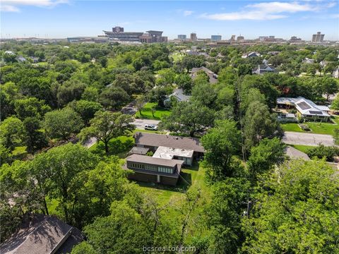 Photo of 800 Park Place, College Station, TX 77840 (MLS # 26005264)