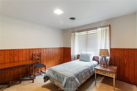 Tiny photo for 800 Park Place, College Station, TX 77840 (MLS # 26005264)