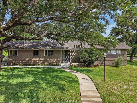 Tiny photo for 800 Park Place, College Station, TX 77840 (MLS # 26005264)