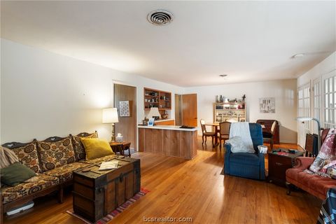 Tiny photo for 800 Park Place, College Station, TX 77840 (MLS # 26005264)