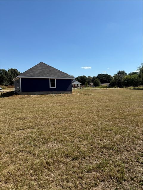 Tiny photo for 1708 Pine Street, Hearne, TX 77859 (MLS # 25013292)