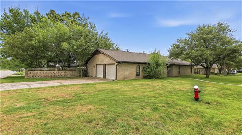 Tiny photo for 3901 Oak Bend Drive, Bryan, TX 77802 (MLS # 26009146)
