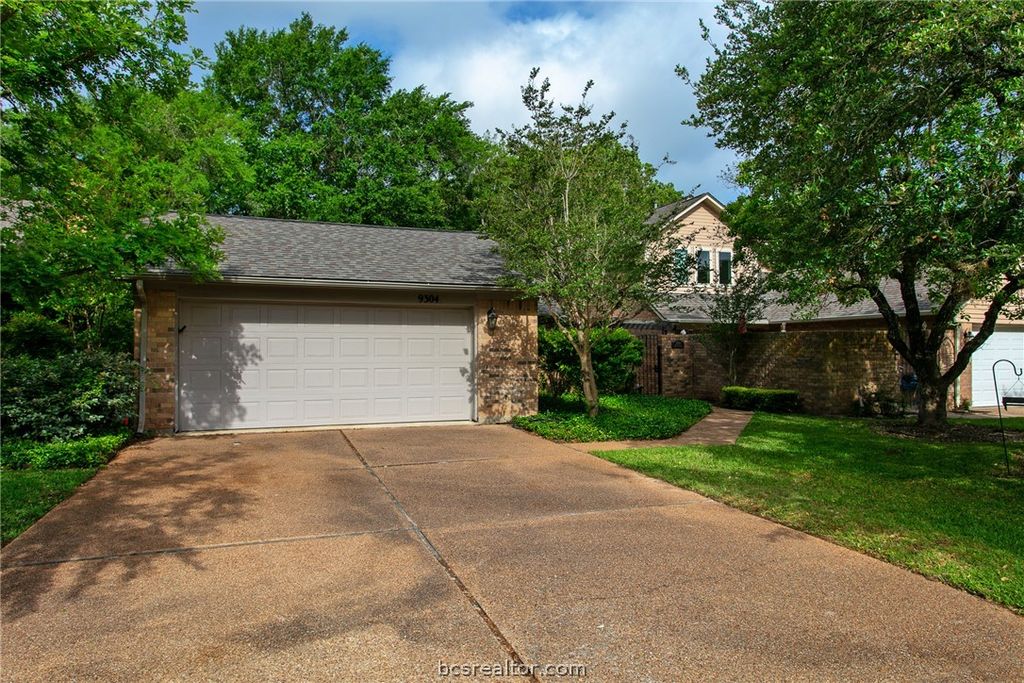 Photo of 9304 Essex Green Grn, College Station, TX 77845 (MLS # 26004714)