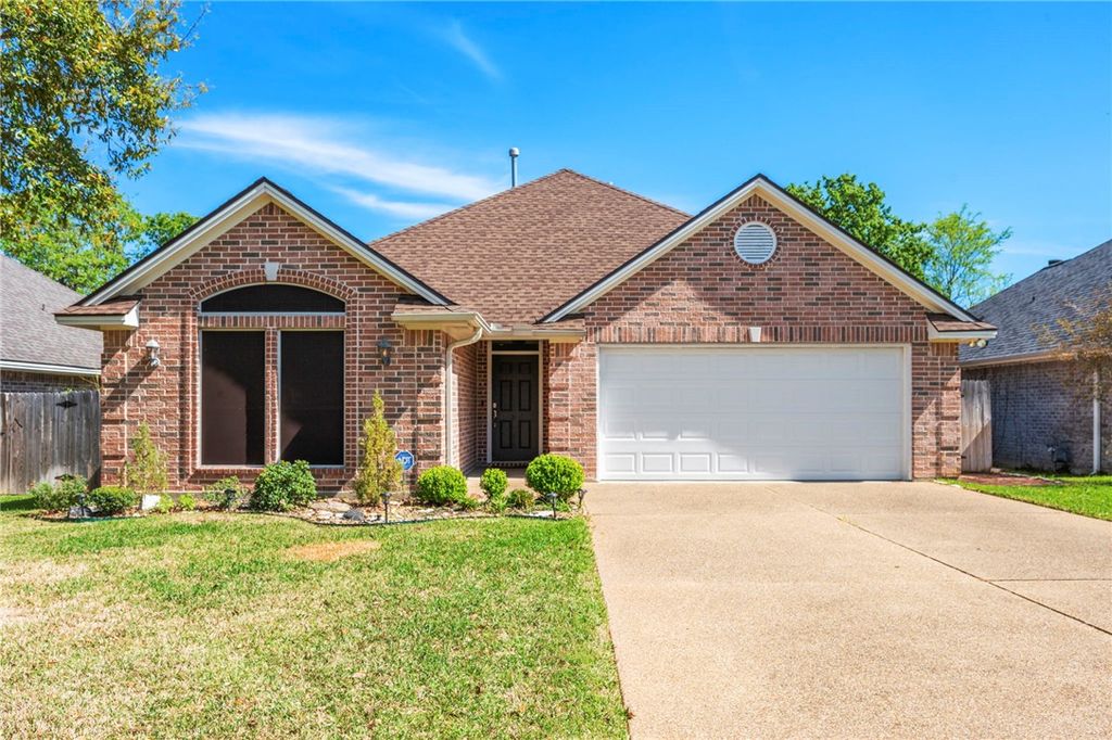 Photo of 2325 Kendal Green Circle, College Station, TX 77845 (MLS # 26003871)