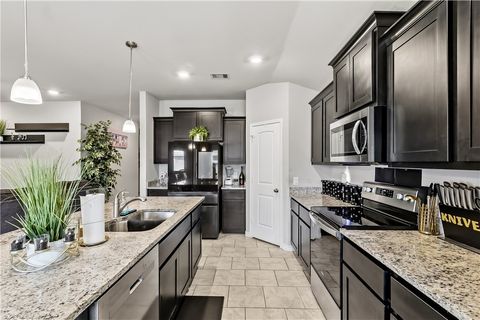 Tiny photo for 2009 Chief Street, Bryan, TX 77807 (MLS # 26003510)