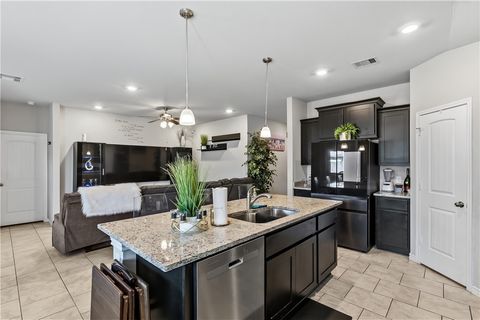 Tiny photo for 2009 Chief Street, Bryan, TX 77807 (MLS # 26003510)