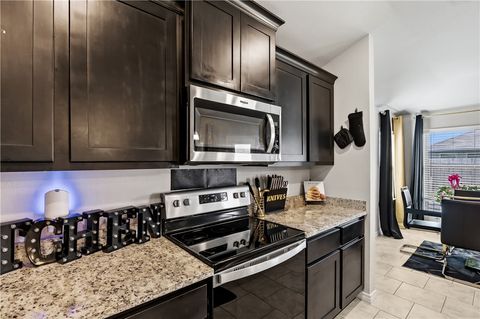 Tiny photo for 2009 Chief Street, Bryan, TX 77807 (MLS # 26003510)