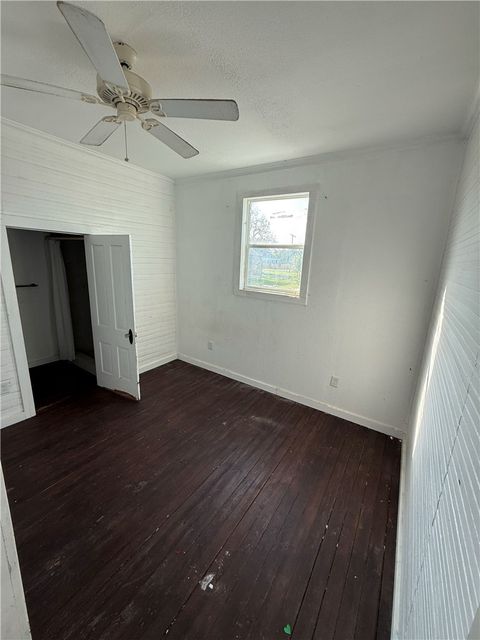 Tiny photo for 507 E Logan Street, Calvert, TX 77837 (MLS # 26004236)