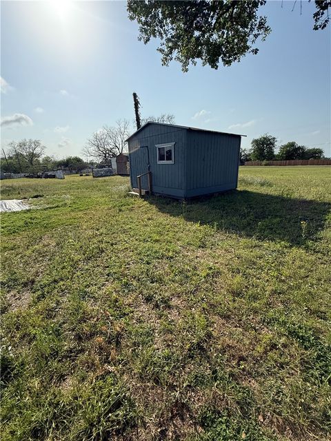 Tiny photo for 507 E Logan Street, Calvert, TX 77837 (MLS # 26004236)