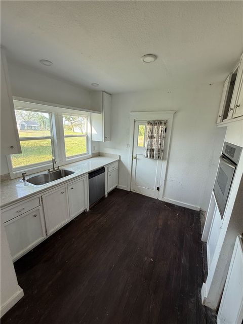 Tiny photo for 507 E Logan Street, Calvert, TX 77837 (MLS # 26004236)