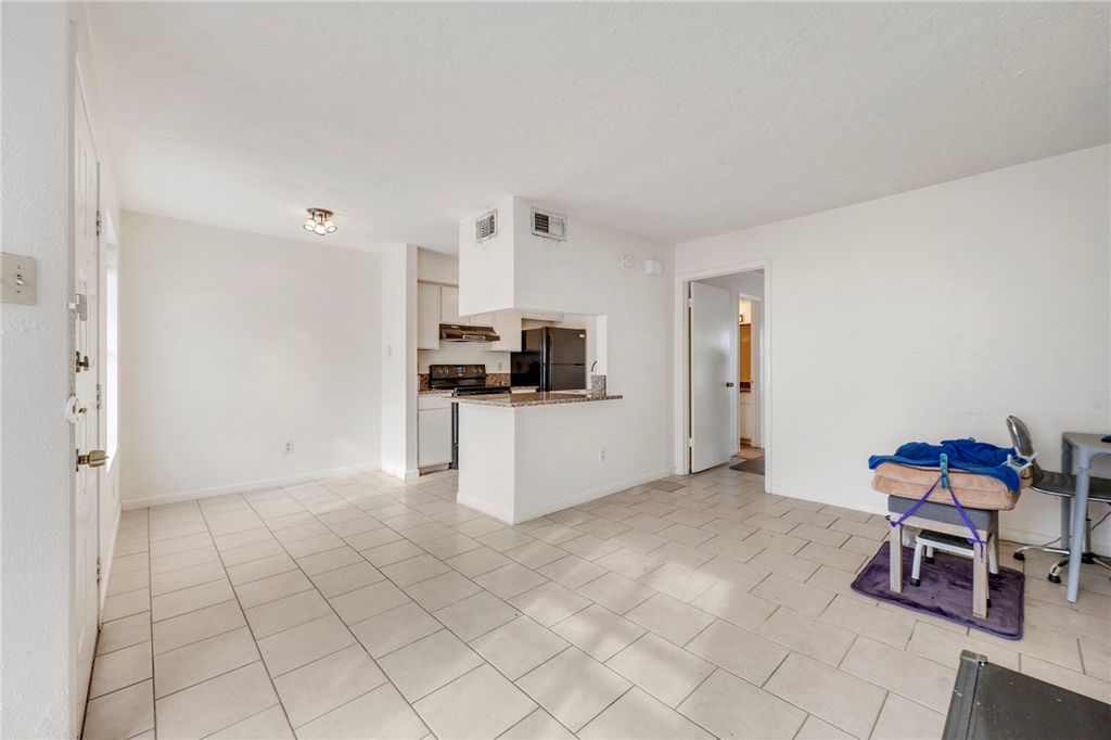 Photo of 4441 Old College Rd #3101, Bryan, TX 77801 (MLS # 25012938)