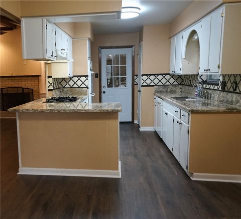 Tiny photo for 405 Rose Marie Boulevard, Hearne, TX 77859 (MLS # 26005327)